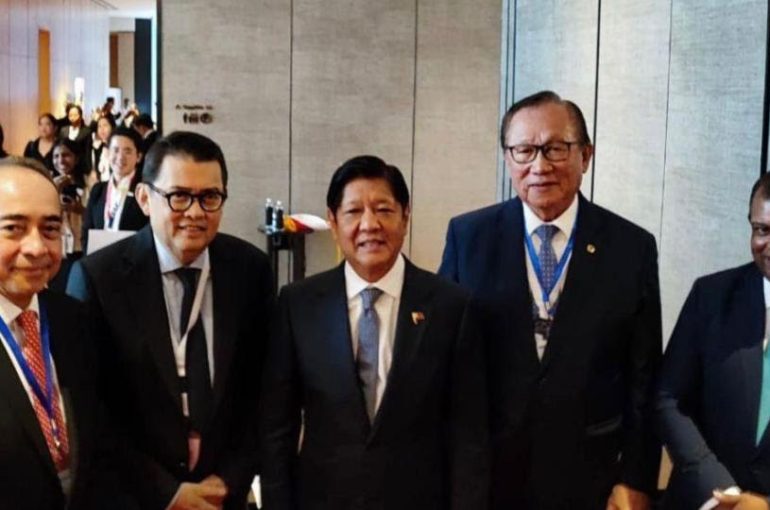 Roundtable Meeting with the Honourable President of the Republic of the Philippines, Ferdinand Romualdez Marcos Jr. and MOU Signing between ASEAN-BAC Malaysia and ASEAN-BAC Philippines, 27 July