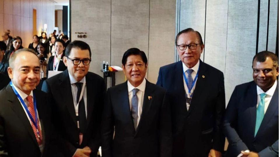 Roundtable Meeting with the Honourable President of the Republic of the Philippines, Ferdinand Romualdez Marcos Jr. and MOU Signing between ASEAN-BAC Malaysia and ASEAN-BAC Philippines, 27 July