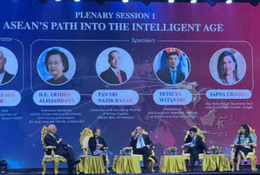 Plenary Session 1: ASEAN’s path into the Intelligent Age (Tan Sri Nazir Razak)