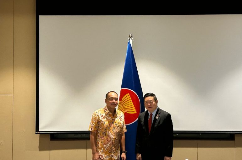 Meeting with the Secretary-General of ASEAN Dr. Kao Kim Hourn