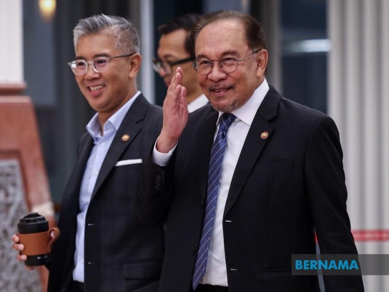 Anwar’s Leadership And MADANI Govt Lauded In US Tariff Issue  – Nazir Razak