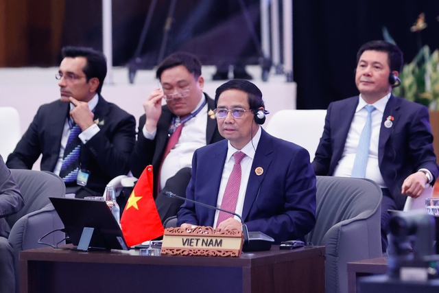 Prime Minister attends ASEAN leaders’ interface with ASEAN business representatives