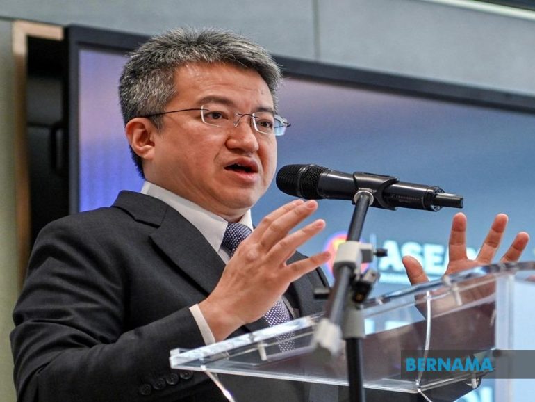 ASEAN promotes development of multinational technology companies in the region