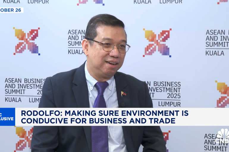 Philippines says: ‘can separate economic and political issues’ as it looks to deepen ties with China